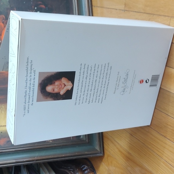 Midnight Gala Barbie/1995 - Picture 9 of 13